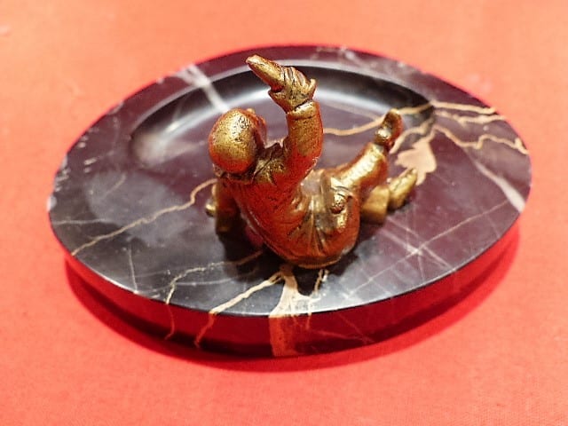 vide poche marbre et bronze de vienne pierrot haut 7 larg 11.5 prof 8.5 — photo 8