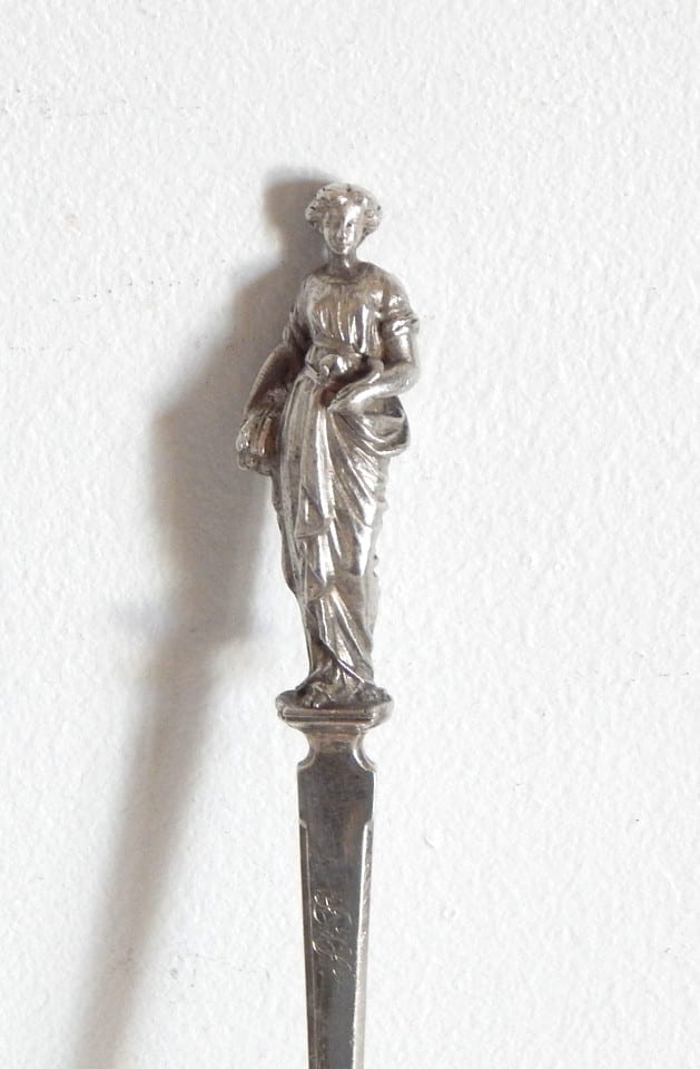 SUPERBE RARE ANCIENNE Louche PUNCH crème ARGENT Décor Déesse de la MOISSON Cérès — photo 2