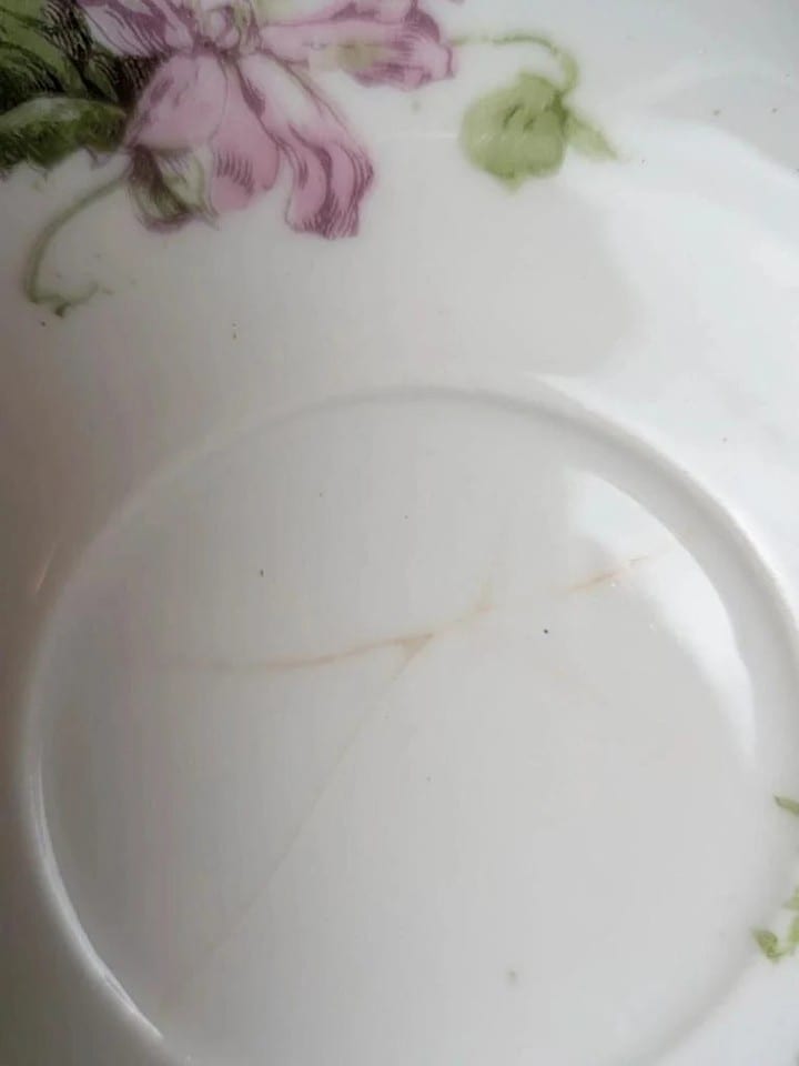 Service à thé ou café ancien en porcelaine fleurie – 19 pièces dorées — photo 5
