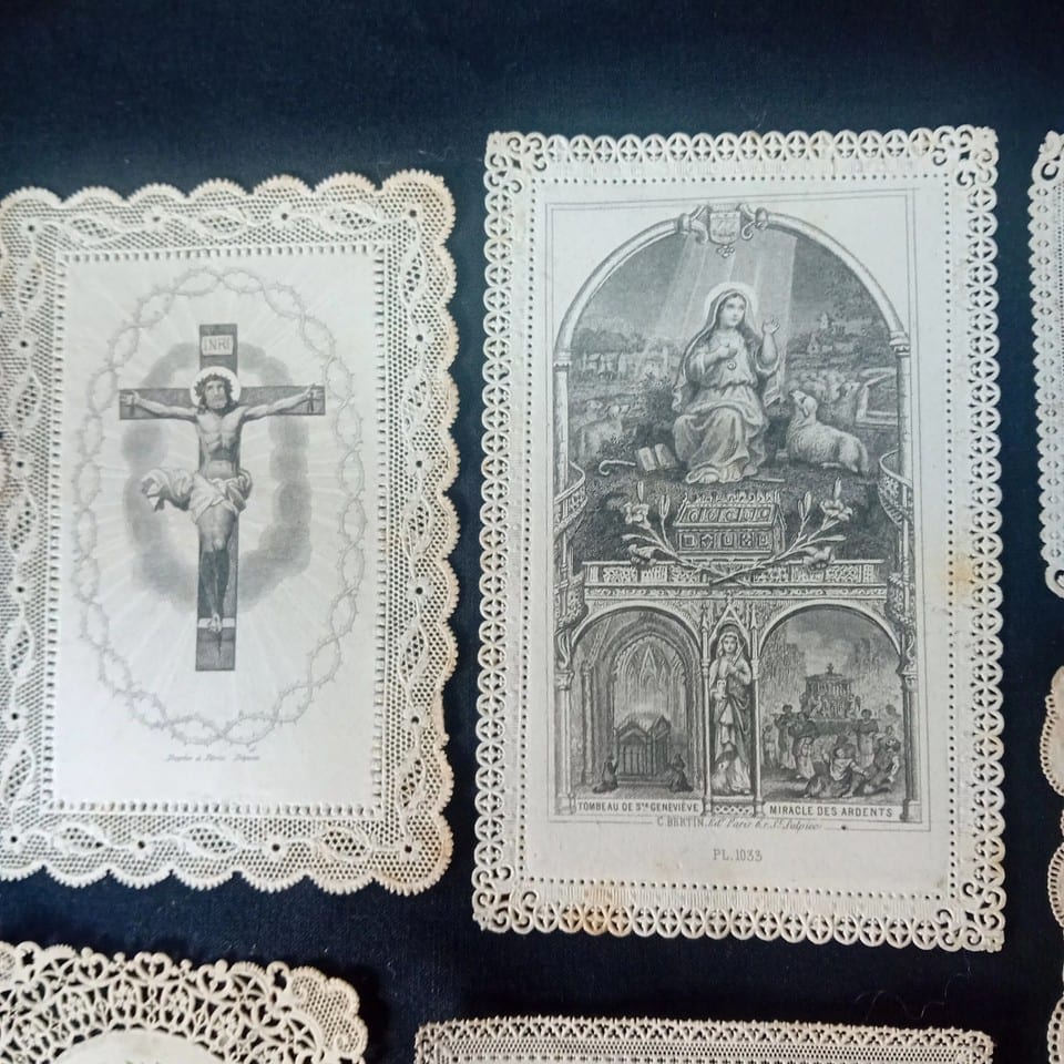 canivets anciens Lot De 12 images religieuses- vierge- saints- croix- jesus.... — photo 3