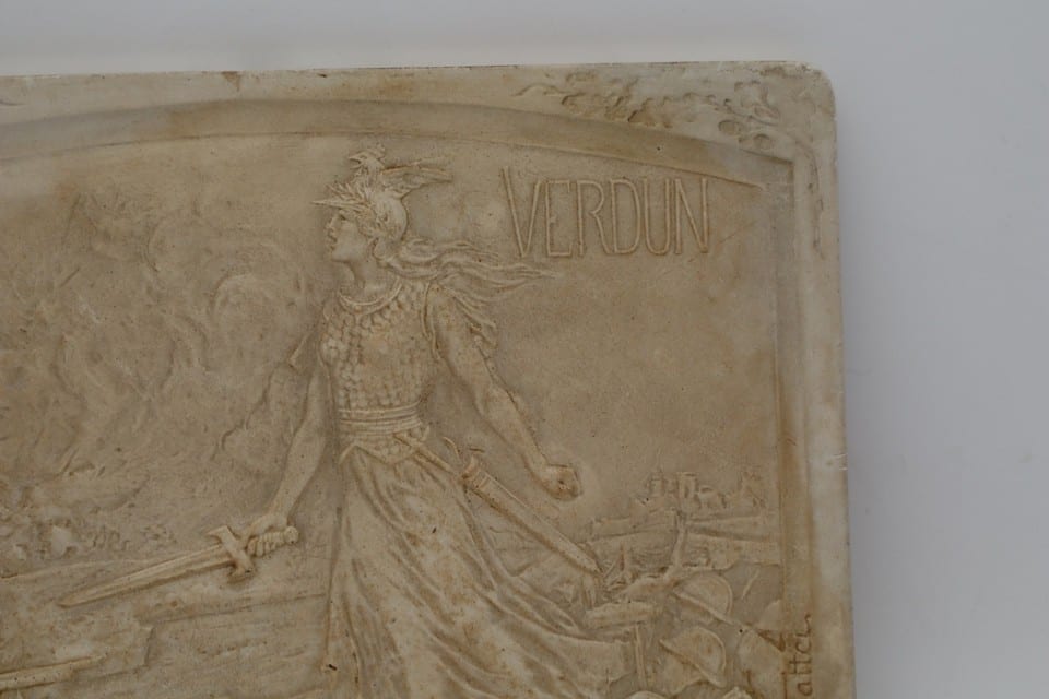 Plaque bas-relief Verdun 1916 – On ne passe pas –Poilu –Première Guerre mondiale — photo 2