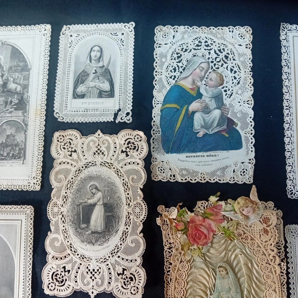 canivets anciens Lot De 12 images religieuses- vierge- saints- croix- jesus.... — photo 2