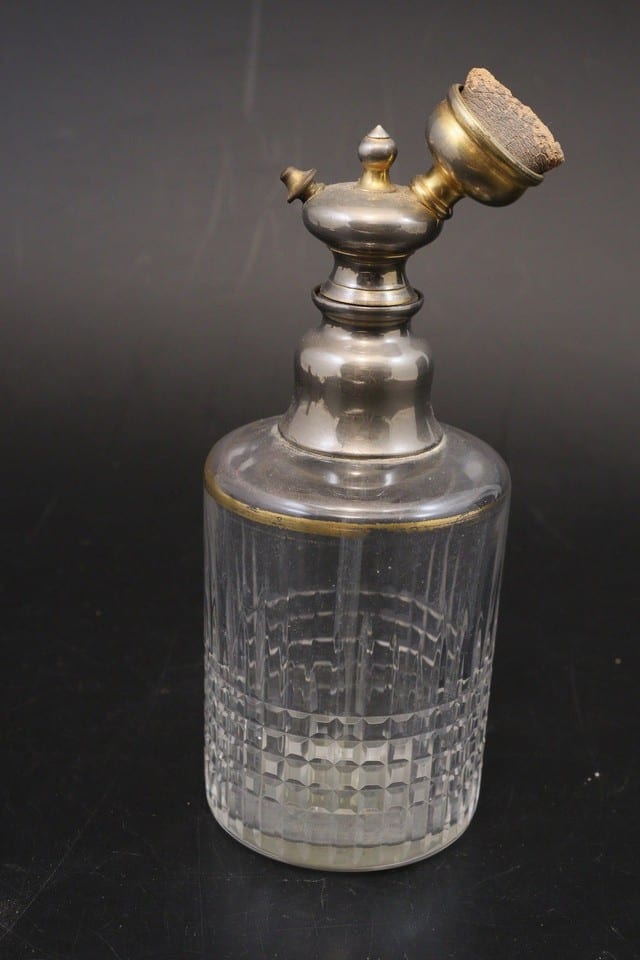 Flacon vaporisateur cristal de Baccarat modèle Nancy — Foto 2