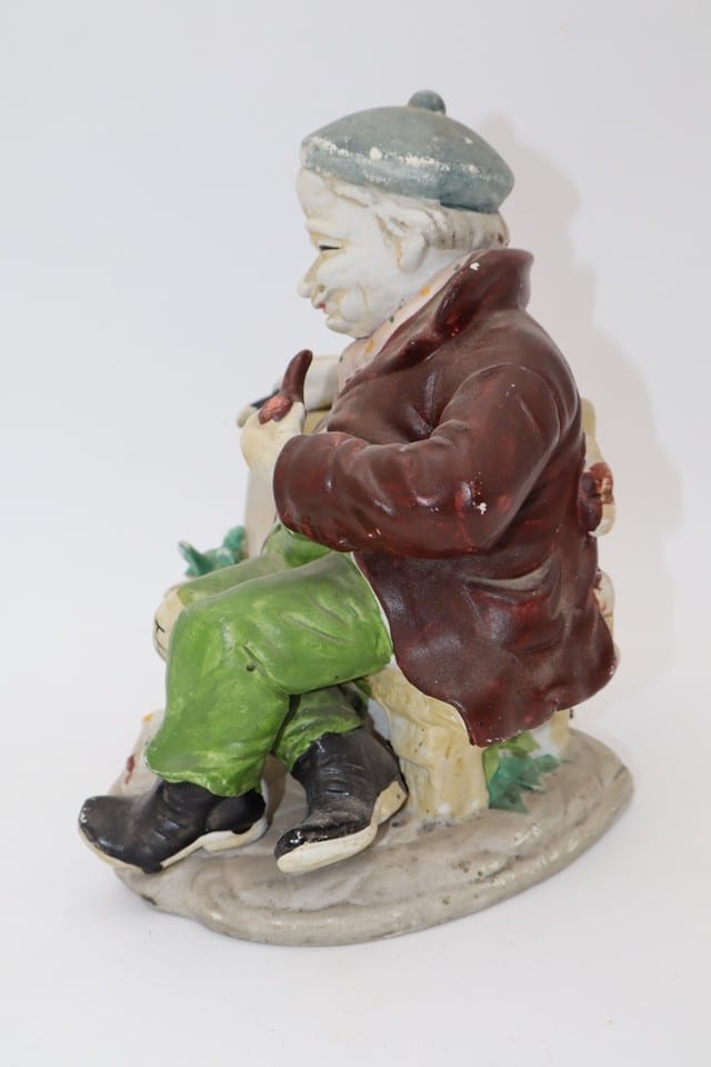 Ancien biscuit de porcelaine polychrome – Peintre sur un banc – vintage — photo 3