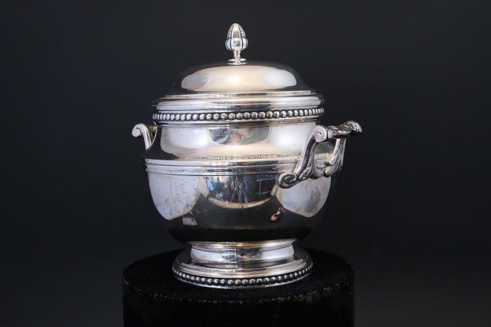 Sucrier couvert ERCUIS métal argenté style Louis XVI perles gland — photo 2