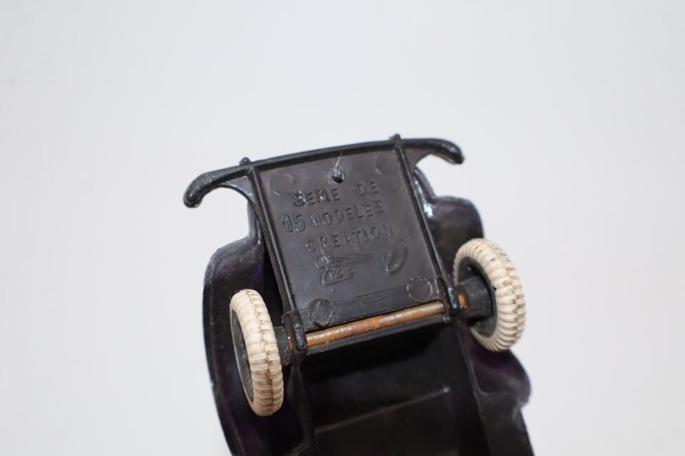 Ancienne Miniature CITROËN 11 CV Traction Avant - Marque CLÉ N°2 - Plastique — photo 8