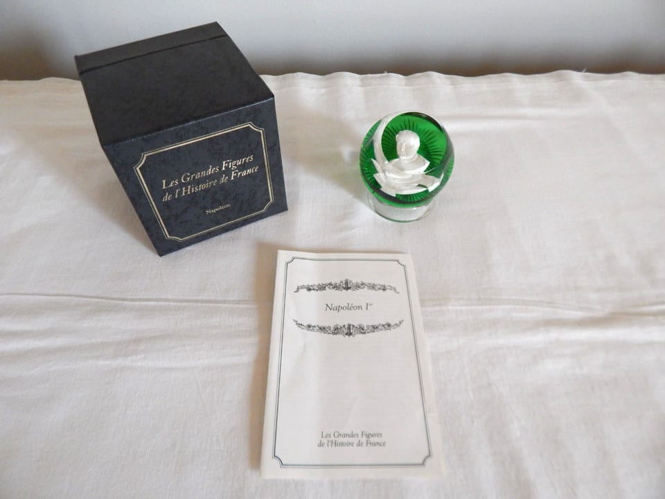 ANCIEN Camée  Presse-papier en CRISTAL BACCARAT " Napoléon I " Signé