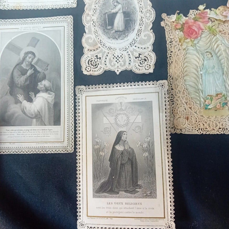 canivets anciens Lot De 12 images religieuses- vierge- saints- croix- jesus.... — photo 5