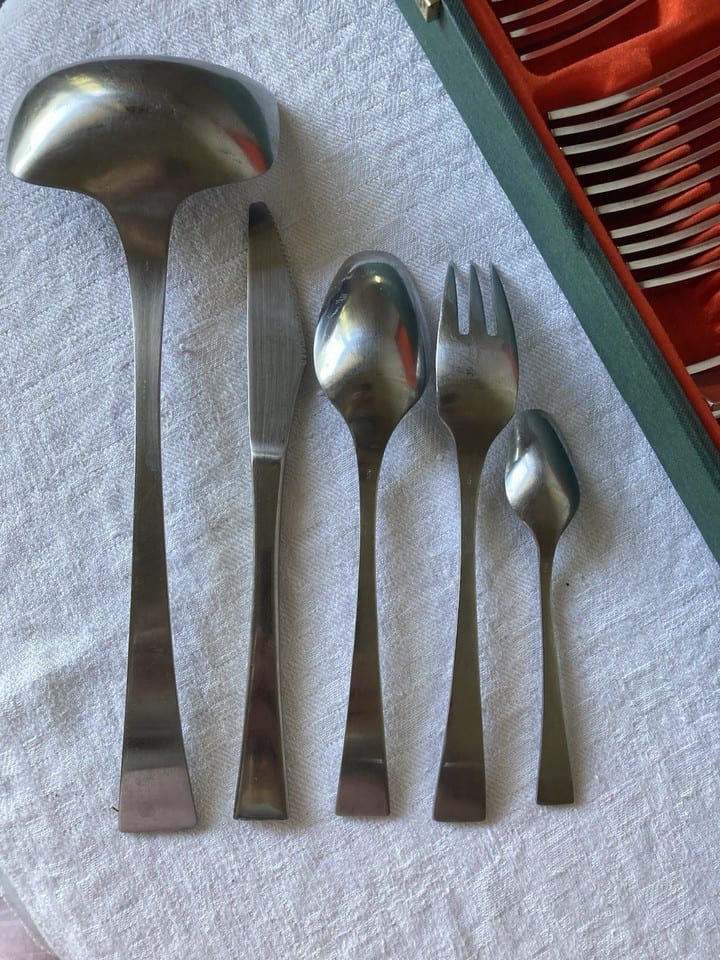 Ménagère 48 pieces en inox Guy Degrenne, vintage, modèle Jet, Space Âge — photo 3