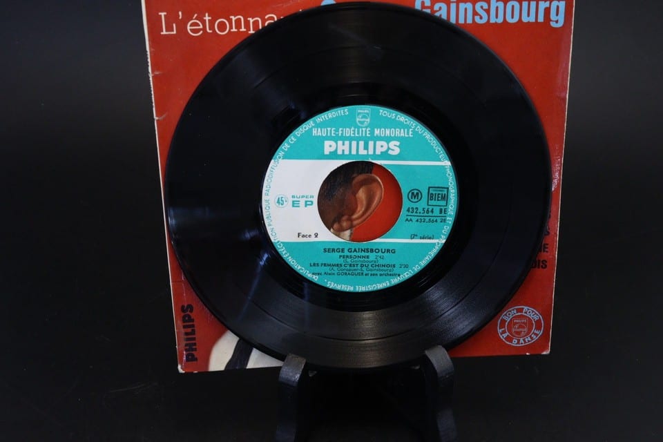 L’etonnant Serge Gainsbourg 432564 BE EP 45tr 1961 Super état — Foto 4