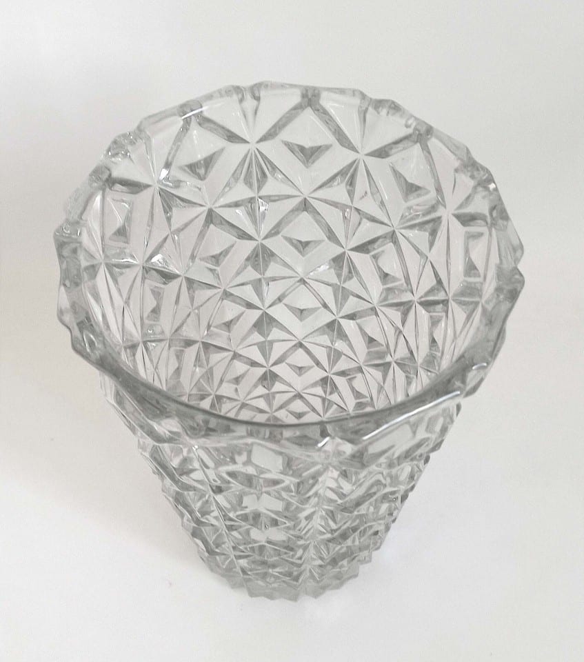 Grand vase en verre pressé moulé Années 60 Hauteur 30 cm — photo 5