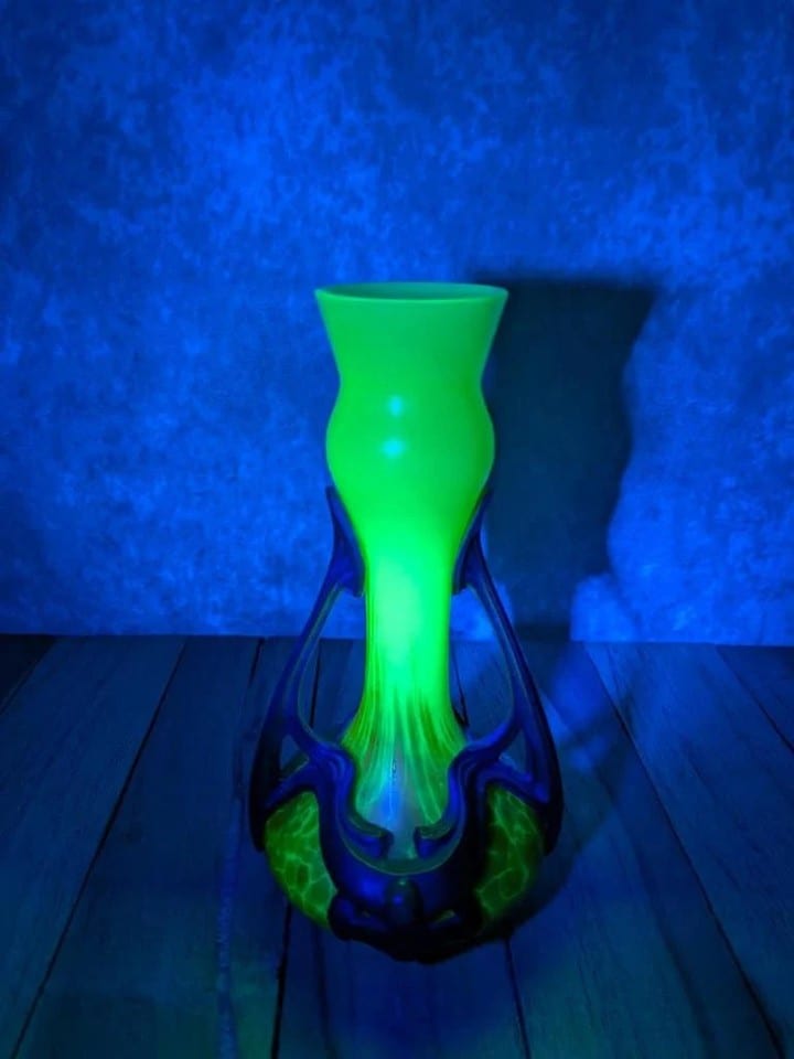 Vase Art nouveau 1900 – Ferdinand von Poschinger attribué – Verre à l'uranium — photo 2