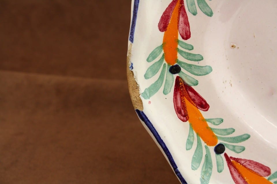 Plat porcelaine Quimper Malicorne XIX décor à la  Bretonne — foto 4