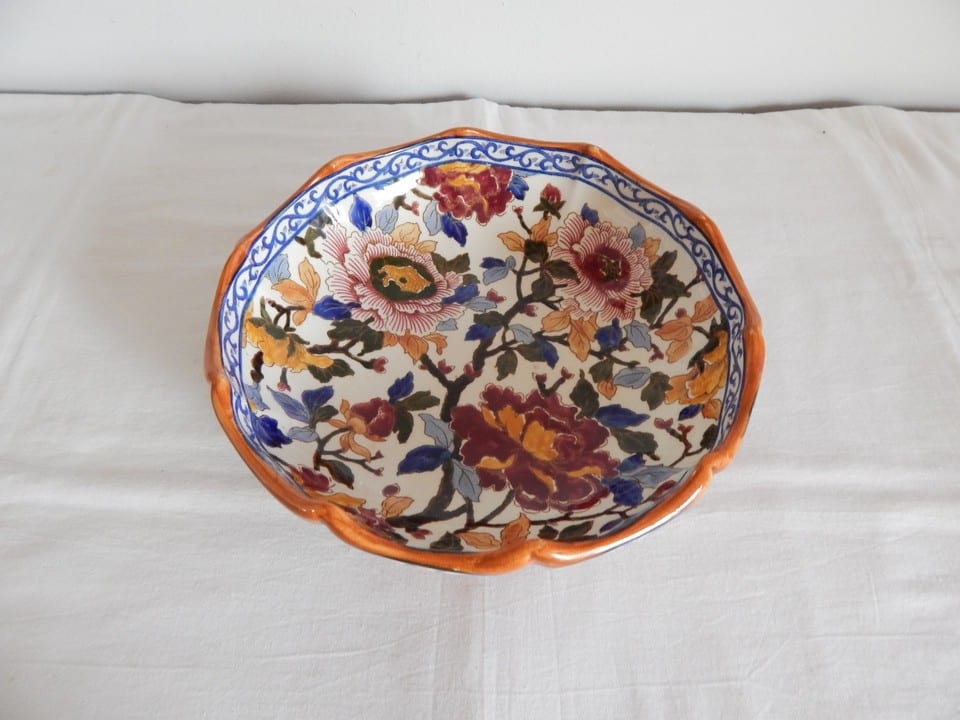 ANCIEN Plat Saladier en Faïence de GIEN à Décor PIVOINE Signé