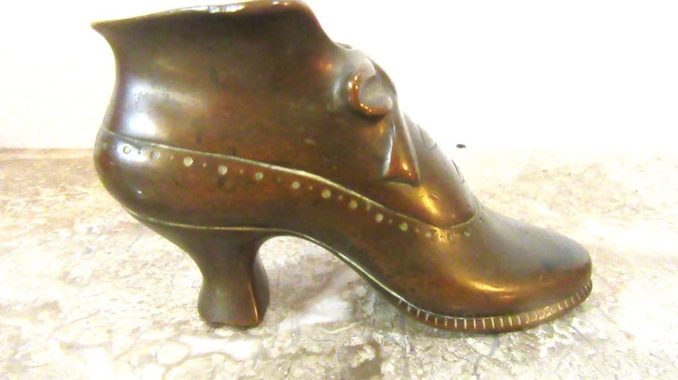 chaussure bronze- objet décoratif de vitrine — photo 3