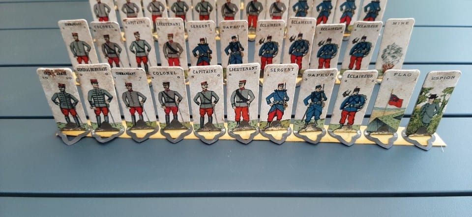 Gros lot 60 Soldats WWI Guerre 1914-1918 Jouet France Figurines Carton VINTAGE — photo 3