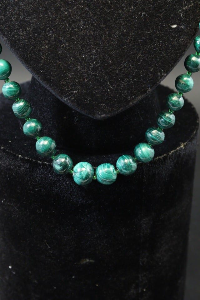 Collier ancien vintage pierre Malachite — foto 2