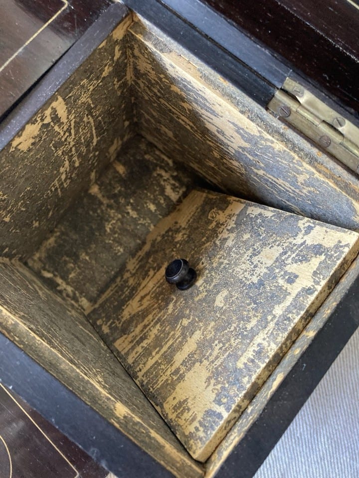 Boîte à thé caddy, bois noirci et laiton, XIXème, Napoléon III — photo 6