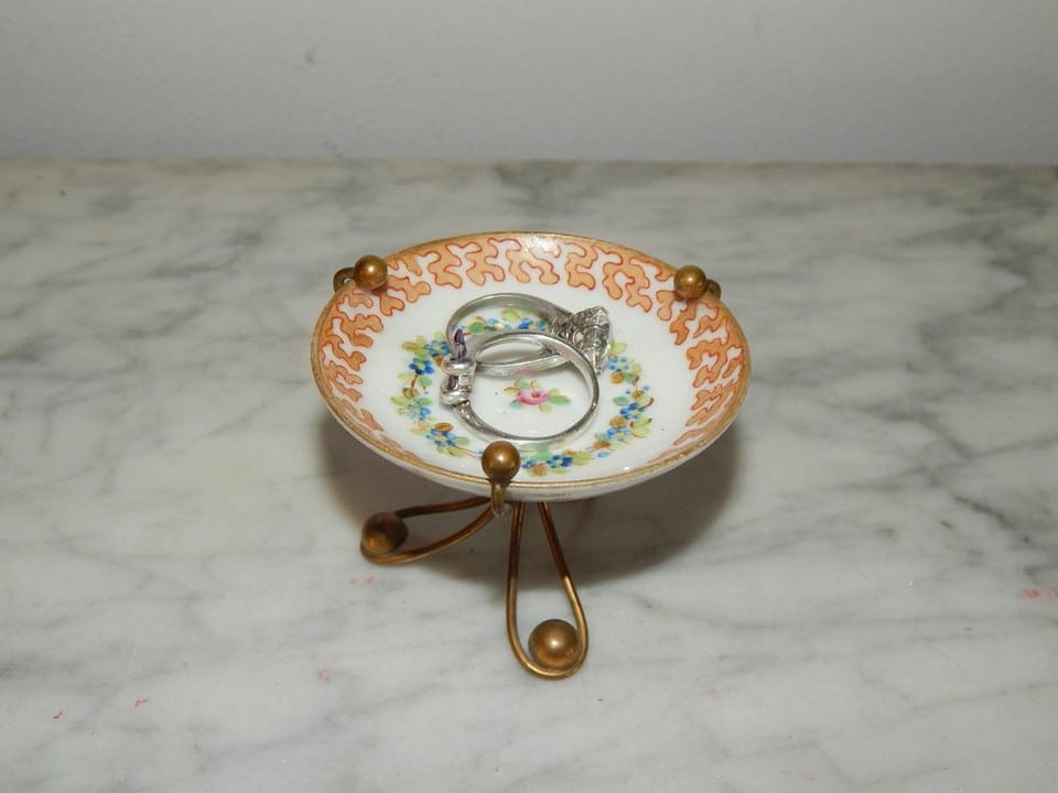 ANCIEN BAGUIER en PORCELAINE de Sévres Paris ? Décor Peint Main XIXéme — photo 2