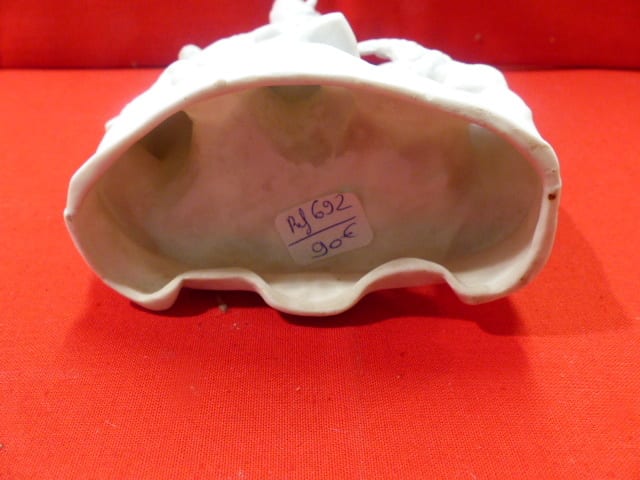 biscuit 3 enfants  long 13 haut 12 prof 8 cm — photo 7