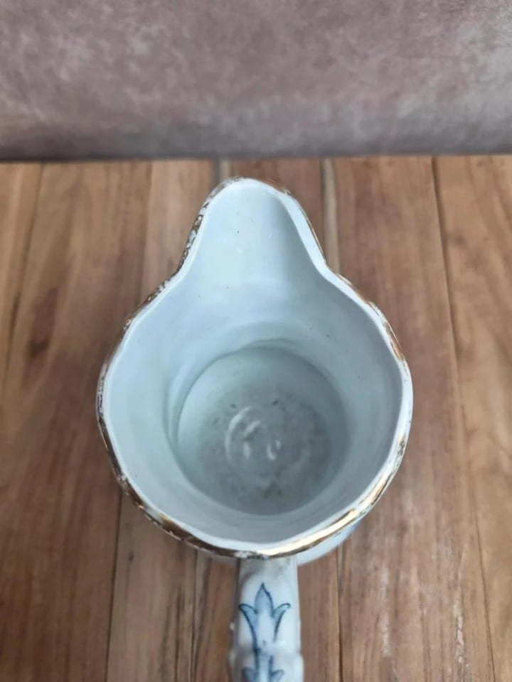 Pot à lait ancien Saint-amand et Hamage Régence terre de fer bleu — photo 5