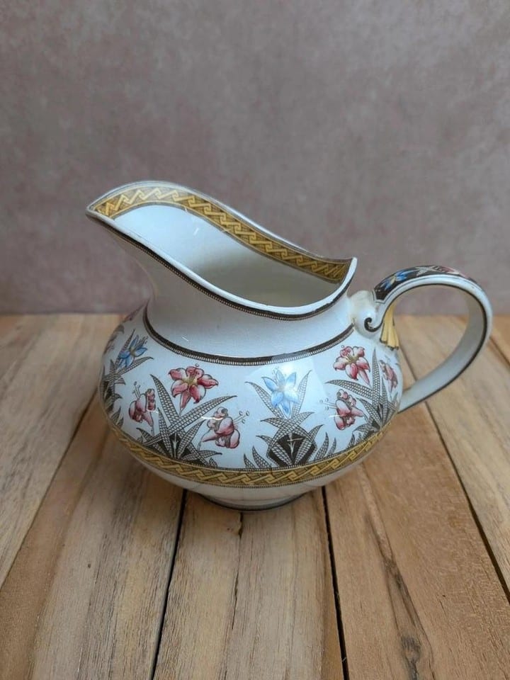Ancien pot à lait Sarreguemines U&c – Terre de fer – Modèle Derby polychrome — photo 4