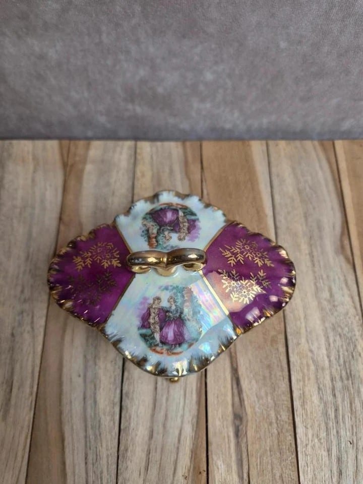 Boîte à bijoux bonbonnière porcelaine irisée – scène galante style Fragonard — photo 2