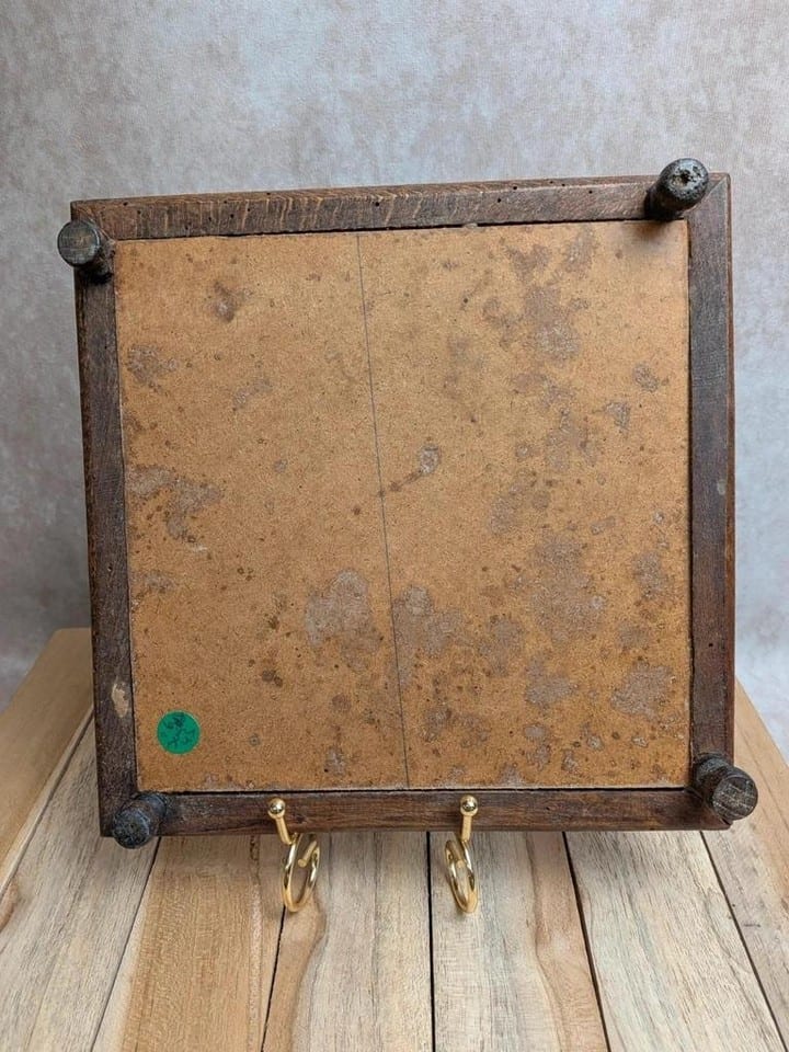 Ancien dessous de plat Gien en terre de fer – Colin-maillard — photo 8