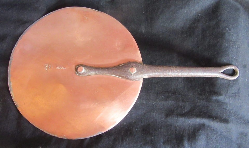 Ancien Couvercle Casserole Cuivre J Gaillard Paris  diam 24.7 CMS