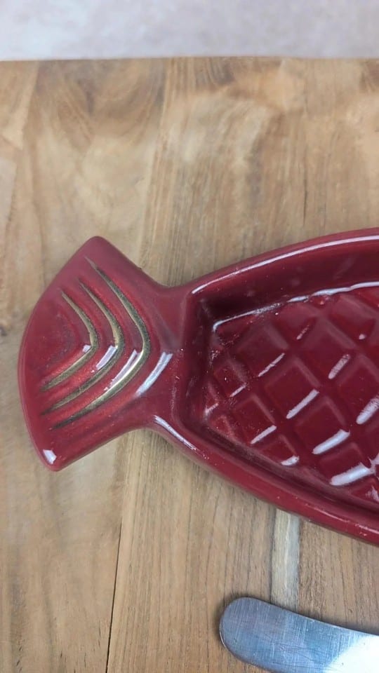 Beurrier vintage en céramique rouge  couteau assorti — foto 2