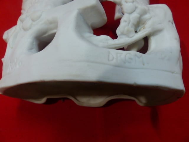 biscuit 3 enfants  long 13 haut 12 prof 8 cm — photo 5