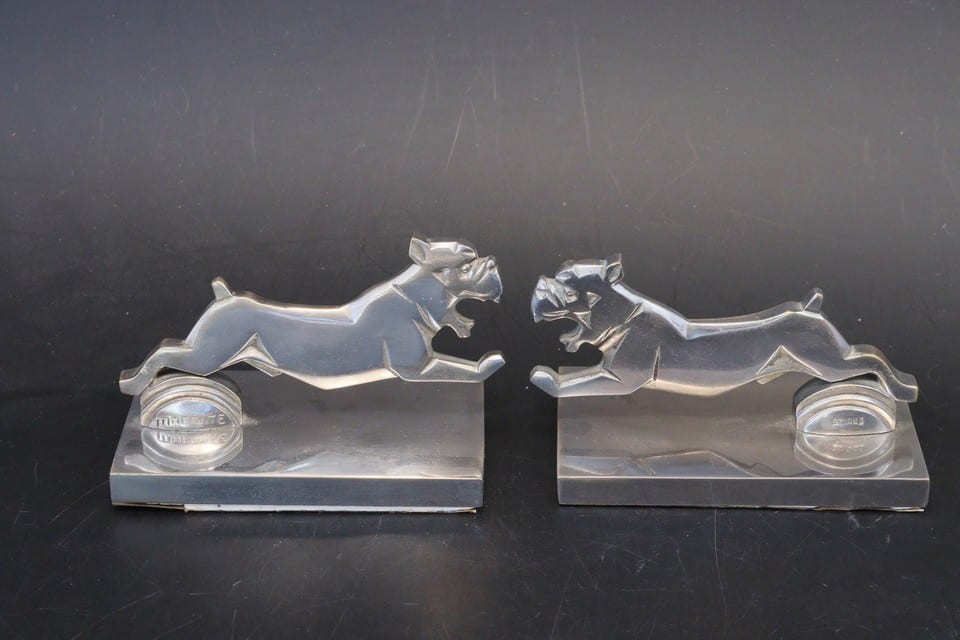 Paire serre-livres Art Déco MORANTE mascottes chiens boxer bronze argenté