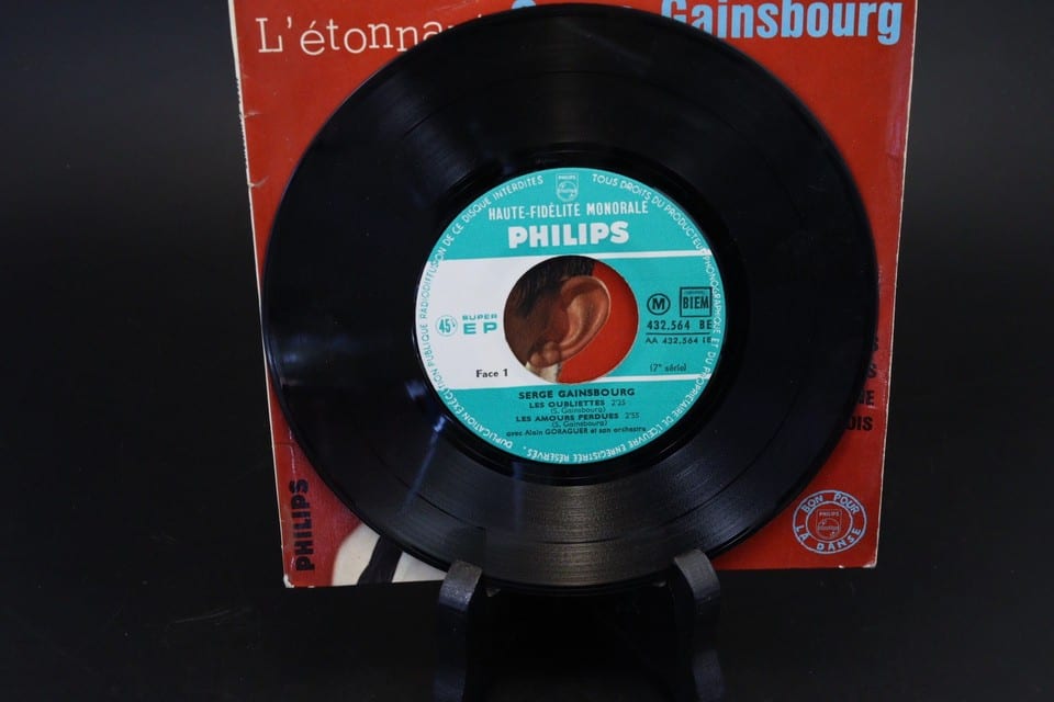 L’etonnant Serge Gainsbourg 432564 BE EP 45tr 1961 Super état — Foto 3