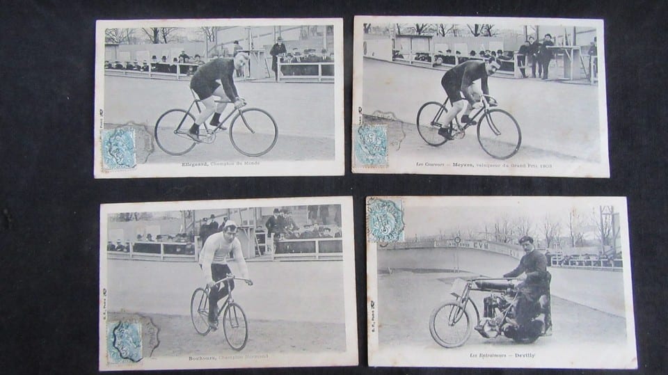 4 cartes postales cyclistes : MEYERS- ELLEGARD- BOUHOURS et l'entraineur DEVILLY