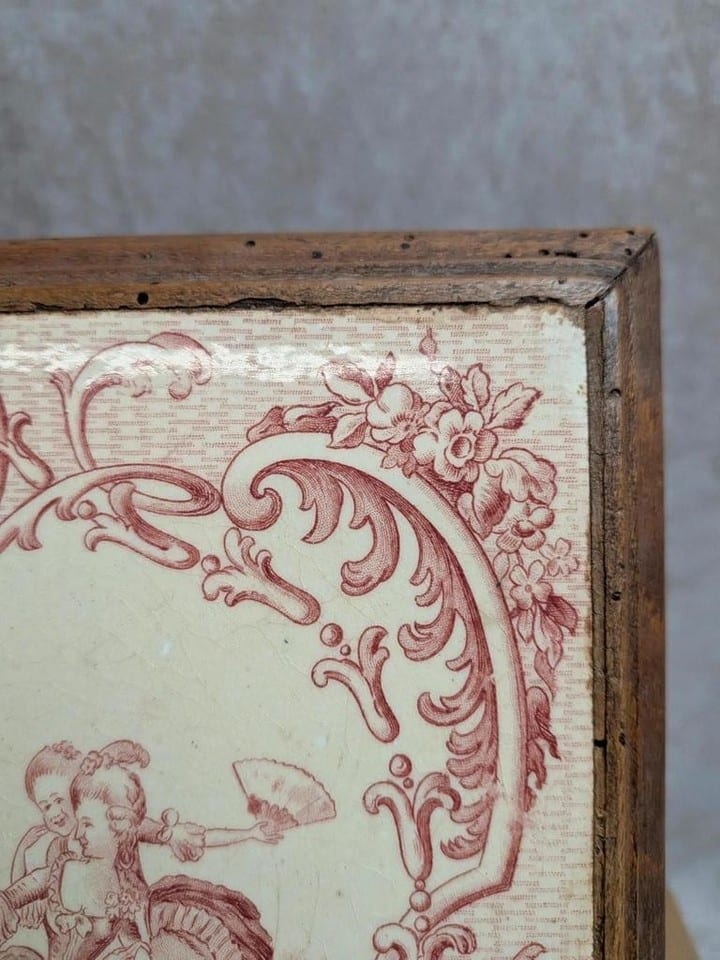 Ancien dessous de plat Gien en terre de fer – Colin-maillard — photo 4