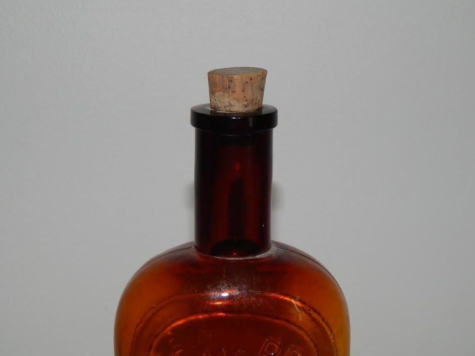 ANCIENNE et Véritable BOUTEILLE en VERRE " Société des Produits AS de Trèfle " — photo 3
