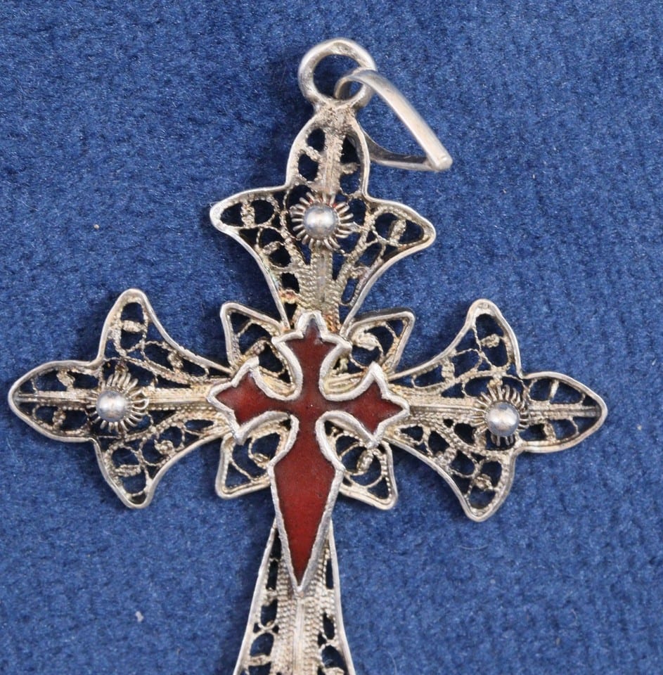 Pendentif ancien argent filigrane croix Saint-Jacques émaillée rouge Compostelle — Foto 6