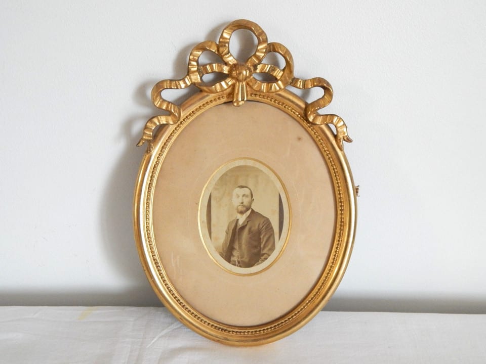 2 ANCIENS Cadres à photos en BOIS Décor Noeud Style LOUIS XVI — photo 2