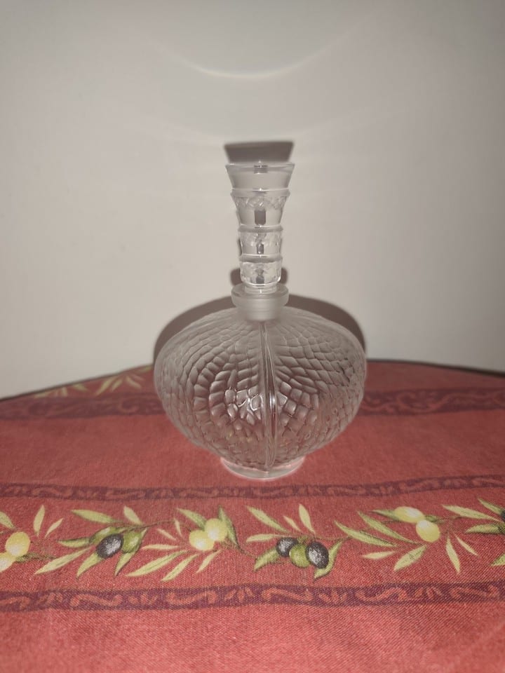 FLACON PARFUM  Cristal signé Lalique FRANCE