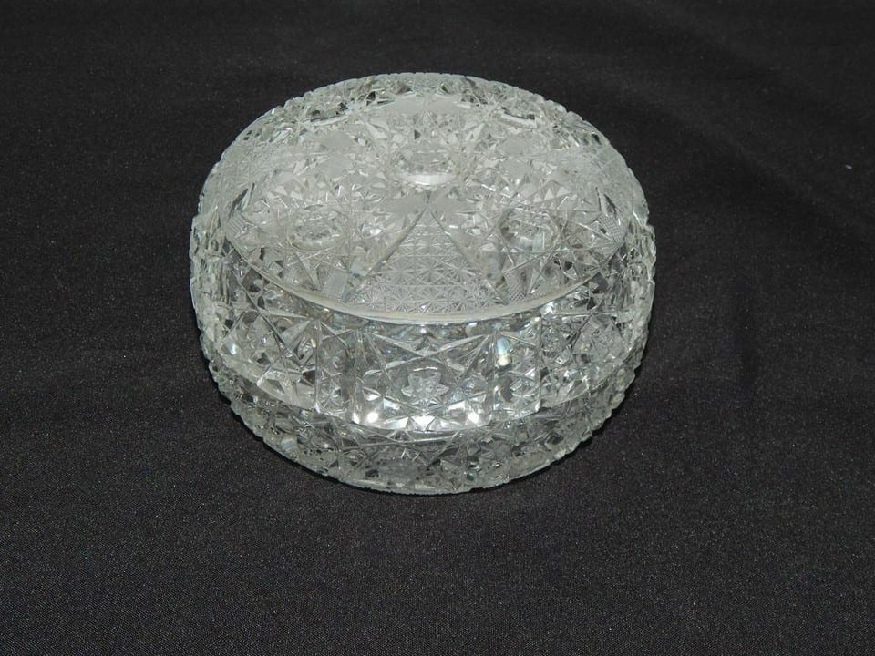ANCIENNE Bonbonnière en CRISTAL de Bohême Taillé — photo 2