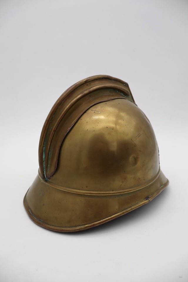 Casque de sapeur-pompier laiton Déservillers J. Duflexis Ste Savine Modèle 1895 — photo 5