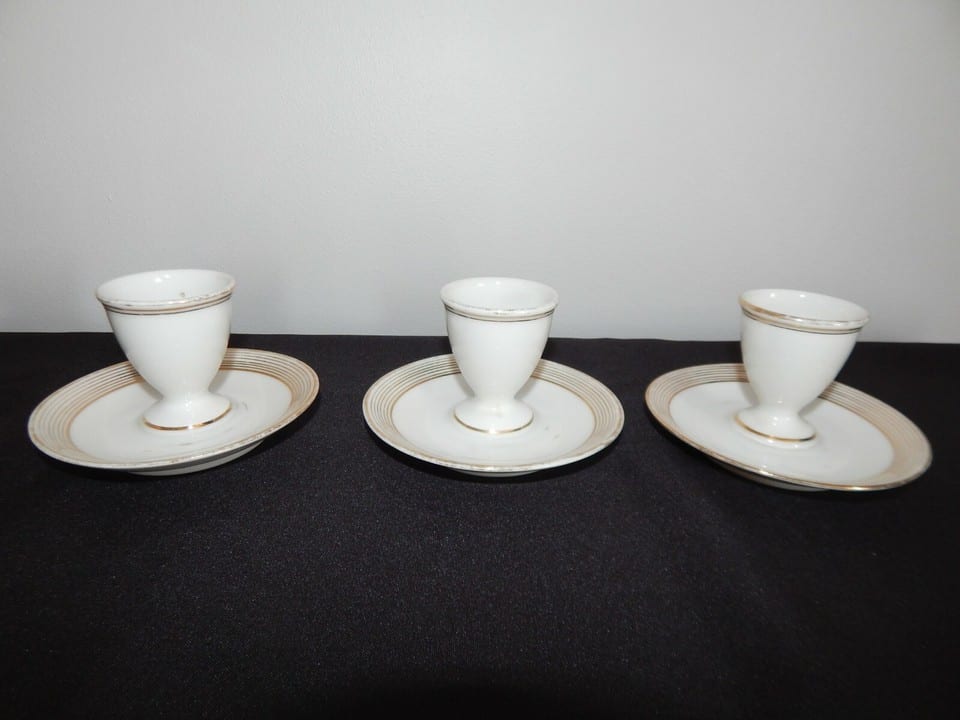 9 ANCIENS COQUETIERS en PORCELAINE époque LOUIS PHILIPPE — photo 7