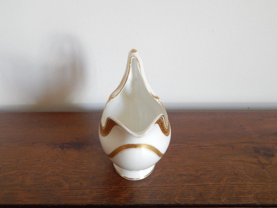 ANCIENNE Saucière Casque PORCELAINE Limoges L. Bernardaud & Cie Liseré Doré — photo 3