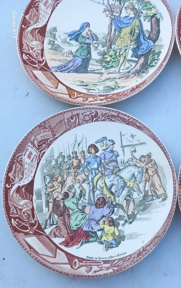 SARREGUEMINES  4 assiettes JEANNE D'ARC — photo 6