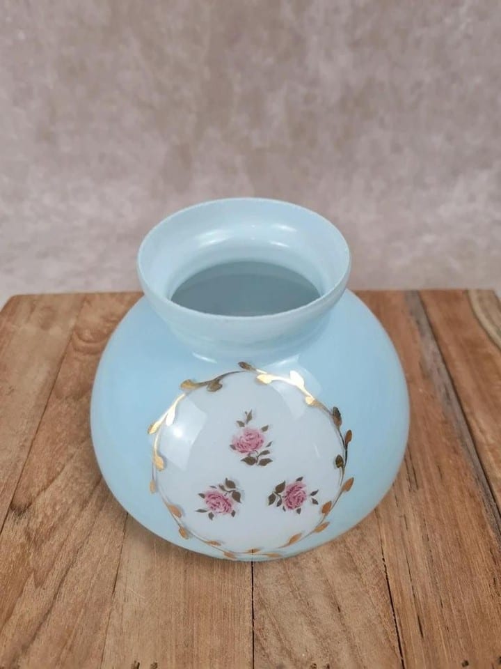 Abat-jour ancien en opaline bleue décor roses 🌸 — foto 2