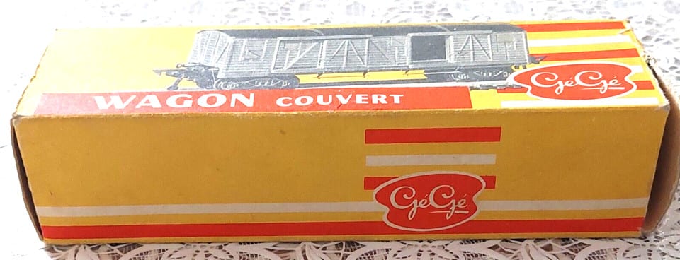 Boite "GéGé" de train électrique avec son  wagon couvert HO SNCF vintage — photo 5