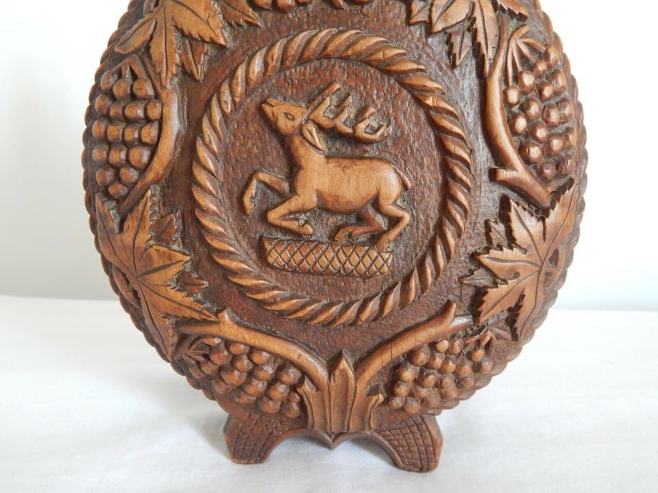 ANCIENNE Bouteille GOURDE à LIQUEUR en BOIS Sculpté Forêt Noire à Décor CHASSE — photo 8