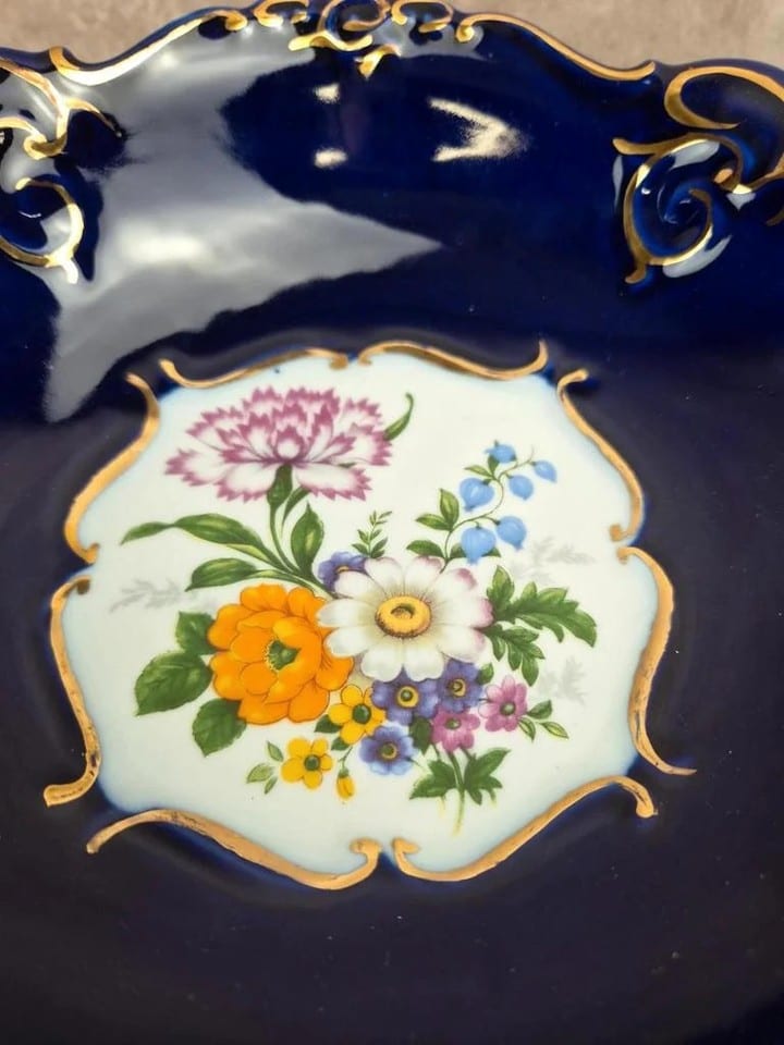 Saladier vintage en porcelaine Porfin Cluj-napoca – bleu cobalt et doré — photo 3