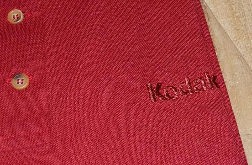 Ancien POLO KODAK rouge carmin - Designed exclusively for KODAK - Vintage 80' — Foto 3