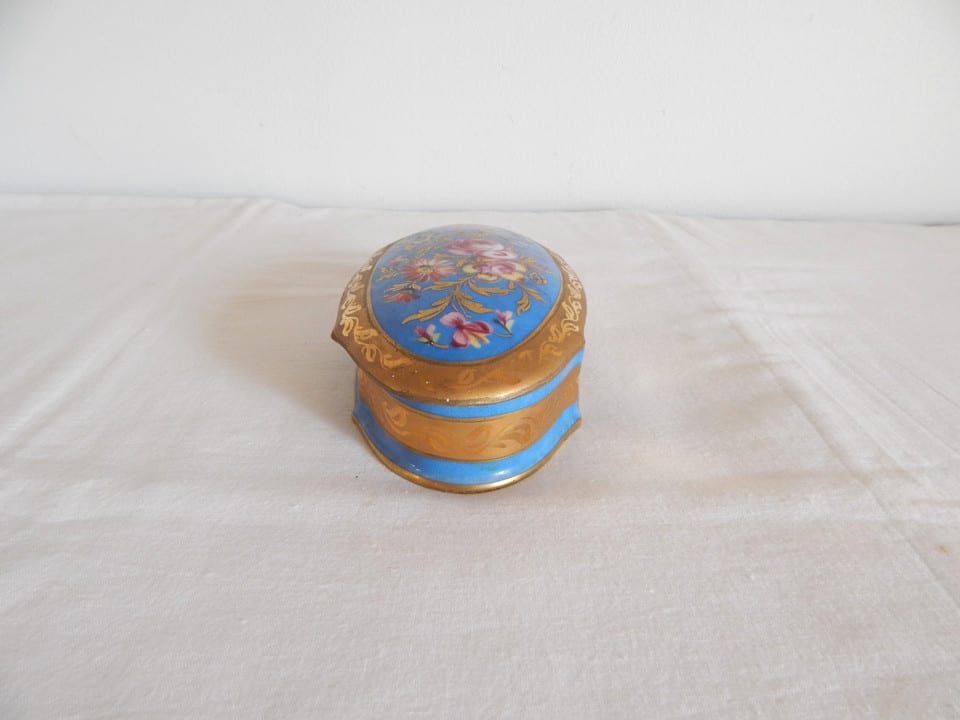 ANCIENNE Boîte Coffret en PORCELAINE de LIMOGES Décor Floral Signée — photo 5